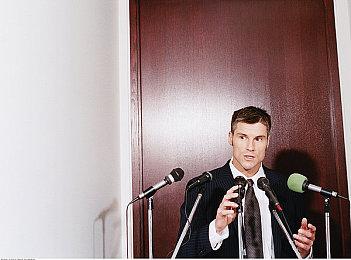 Steam国产“开放阴间”生存游戏《炭熄》，今日正式发售！